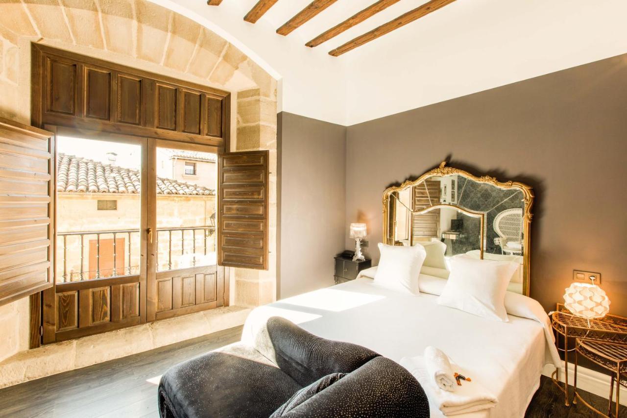 Teatrisso Hotel Palacio Cuzcurrita-Río Tirón Buitenkant foto